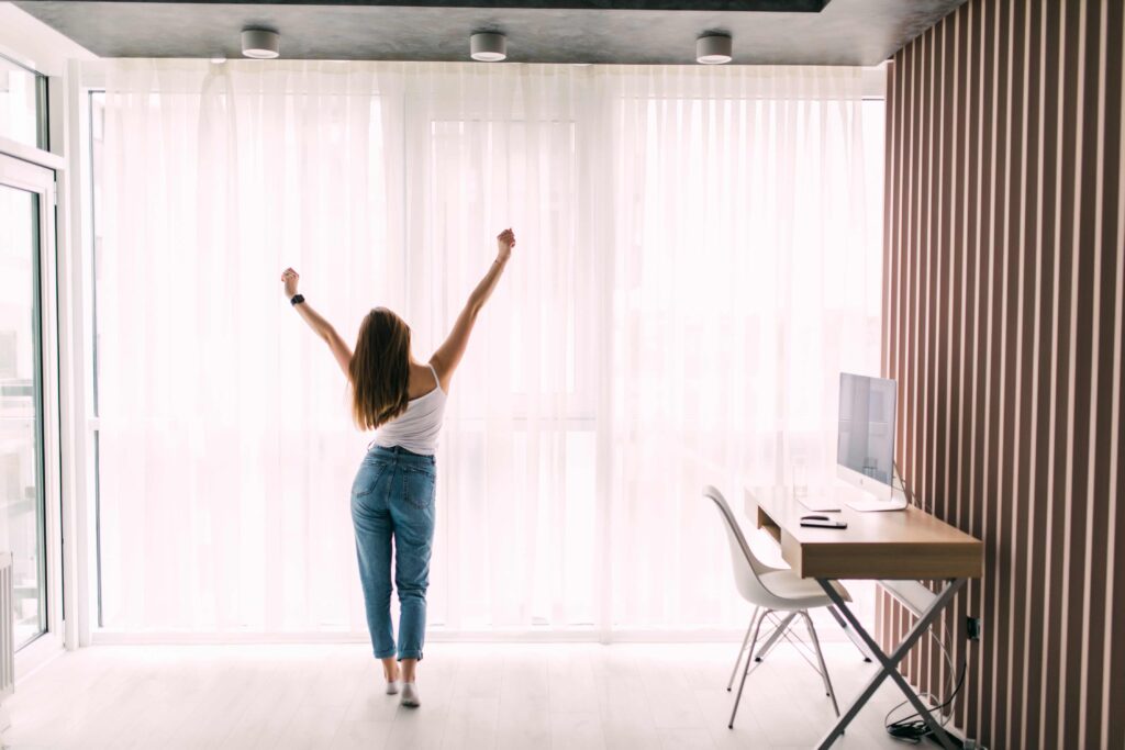 Curtains vs Blinds